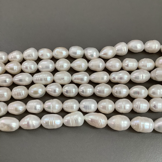 11x8mm Pottato Pearl Qty1- 22985