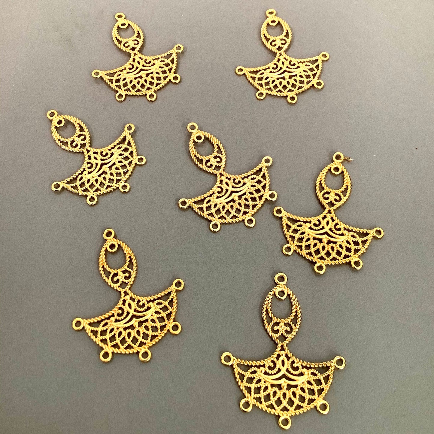 53mm 6 Hook Chandalier qty1- 16403