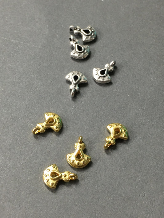 8mm Ethnic Charm Qty 4 / 20862