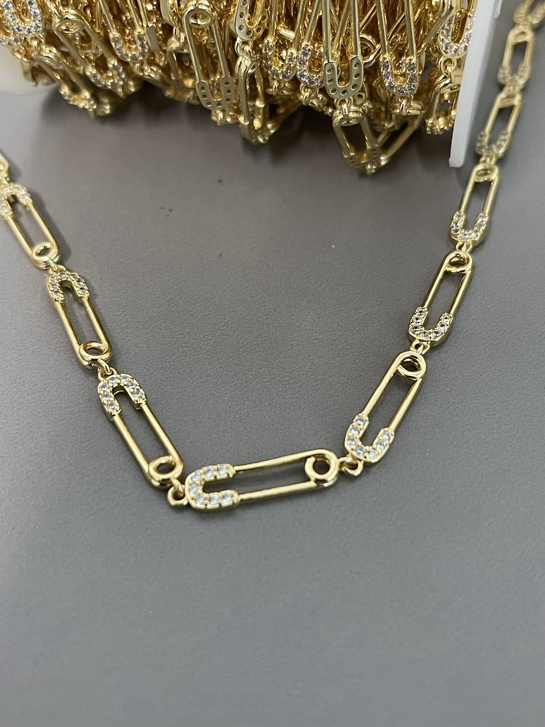 10mm link safety pin pave chain 22326 by ft