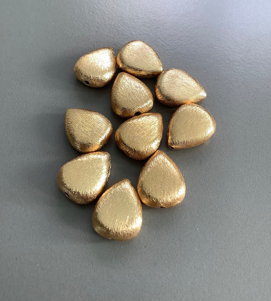 19x15mm Drop Gold Qty 1/ 7133