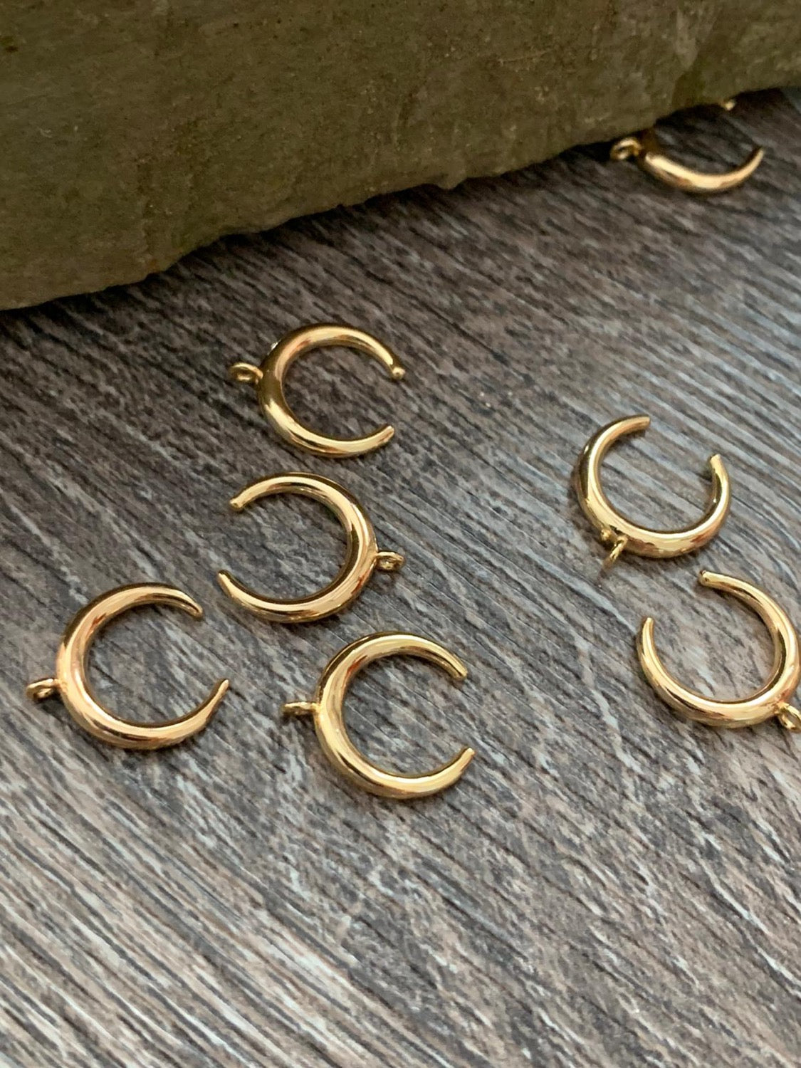 16mm Moon Gold Filled Qty 1 / 20757