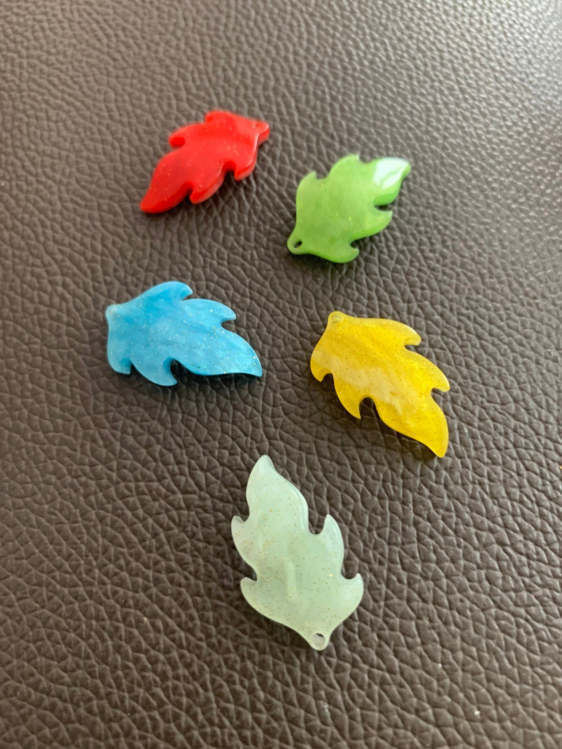 25mm leaf Acrylic/ hoja qty 1 / 20872