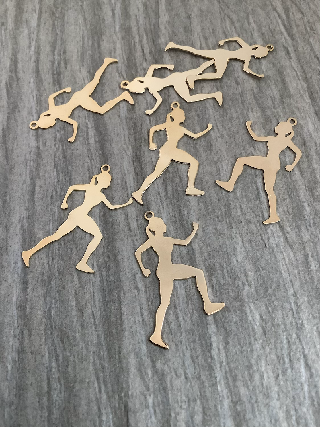 26mm Women Climbing qty1- 22548