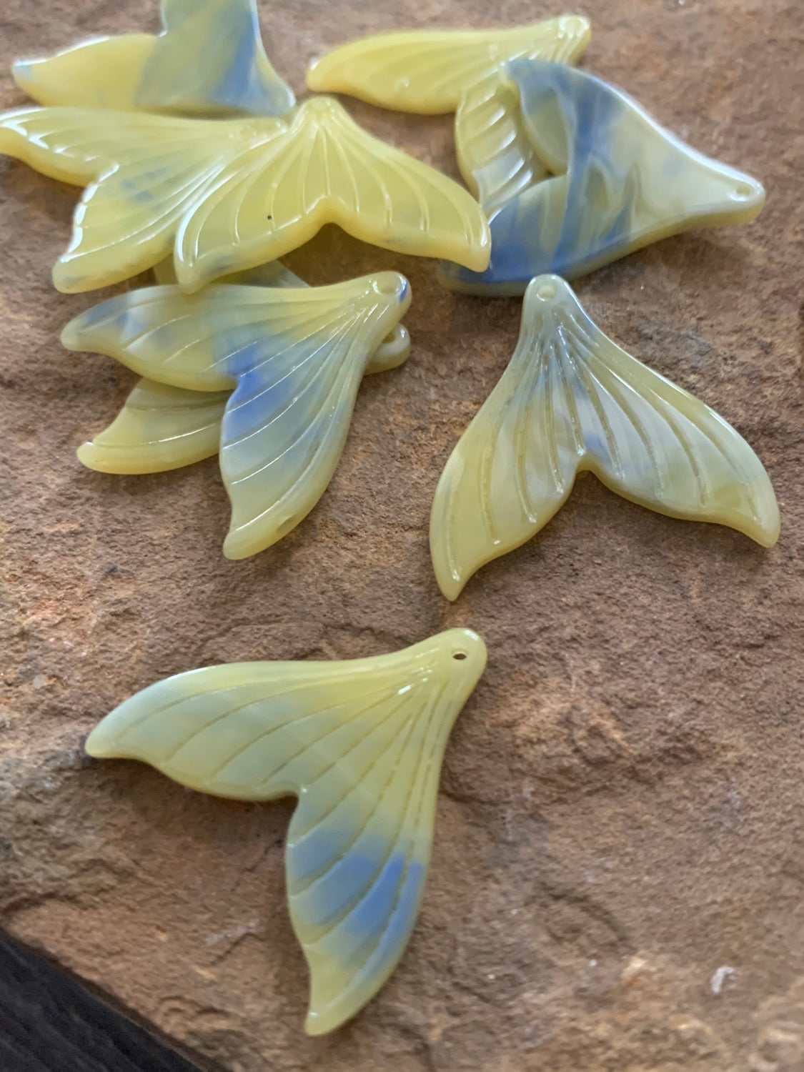 26mm tail qty 1 acrylic 20867