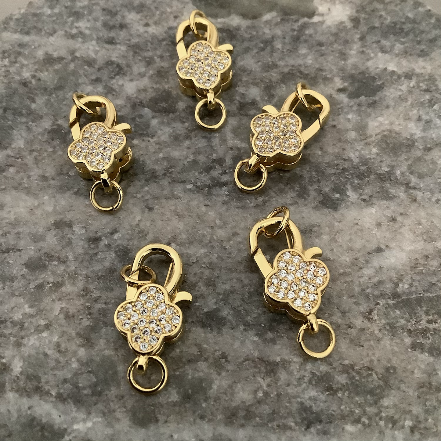 16mm Zirc Clover Clasp Qty1- 23478