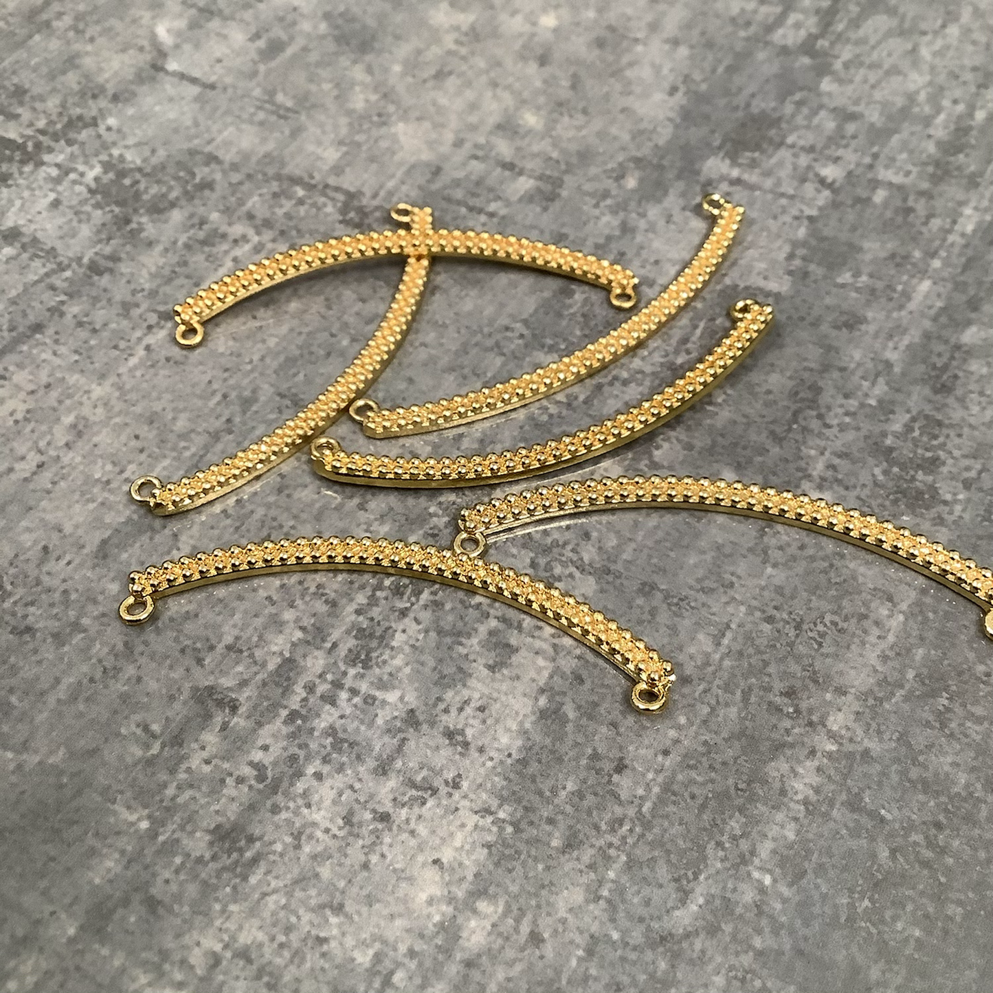 3x58mm Dotted Bar Gold Qty1- 22855