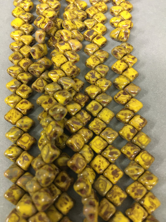 5mm Yellow and Brown Sideways 4 Hole Czech Strand / Diamante Cuadrado