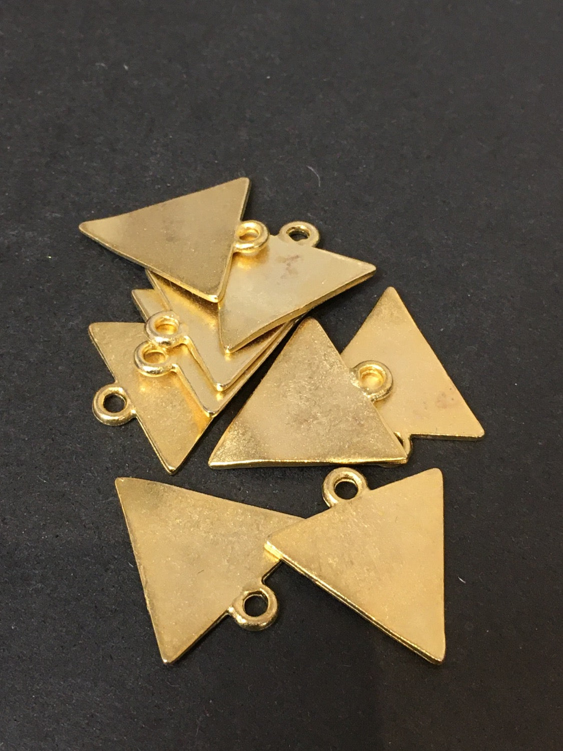 21mm Small Triangle Matte Qty 1 / 12197