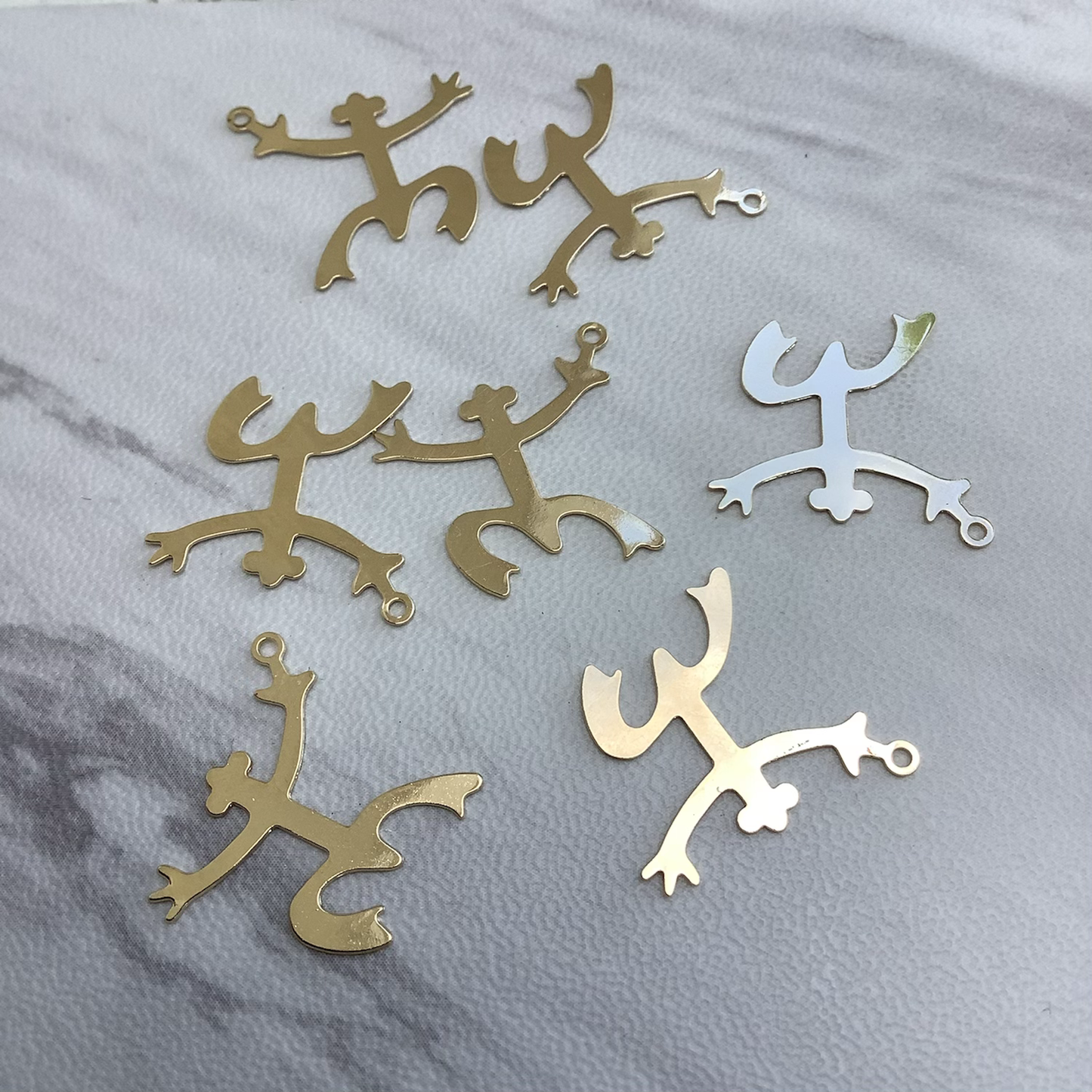 18mm Coqui Taino Goldfilled Qty1- 23278