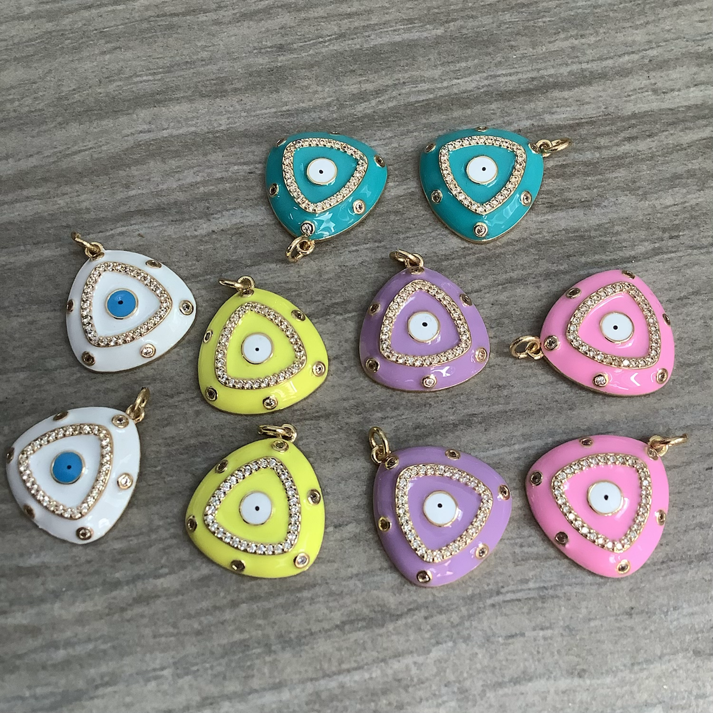 18mm Triangle Eye With Pave Qty1- 23509