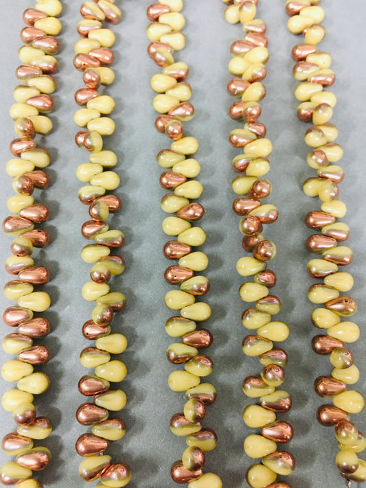 4mm Cream and Bronze Sideways Drop Czech Strand / Gota