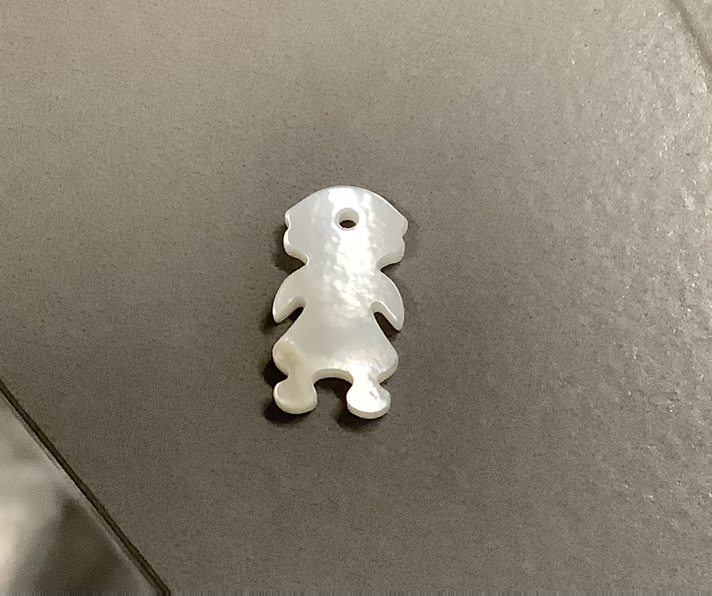 boy/girl l Mother Of Pearl Charm 17520/17521