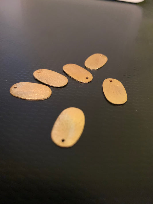 17mm oval plaque gold  qty 6 / Placa Ovalada