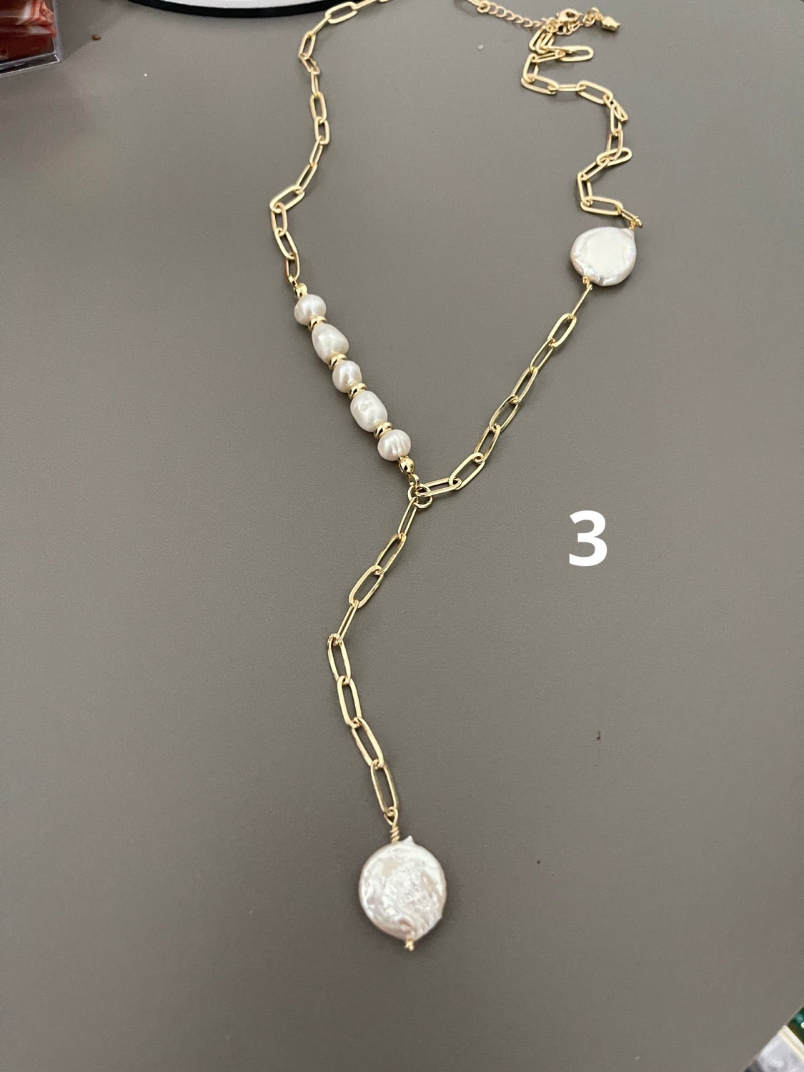 Necklace with pearl and 18k chain