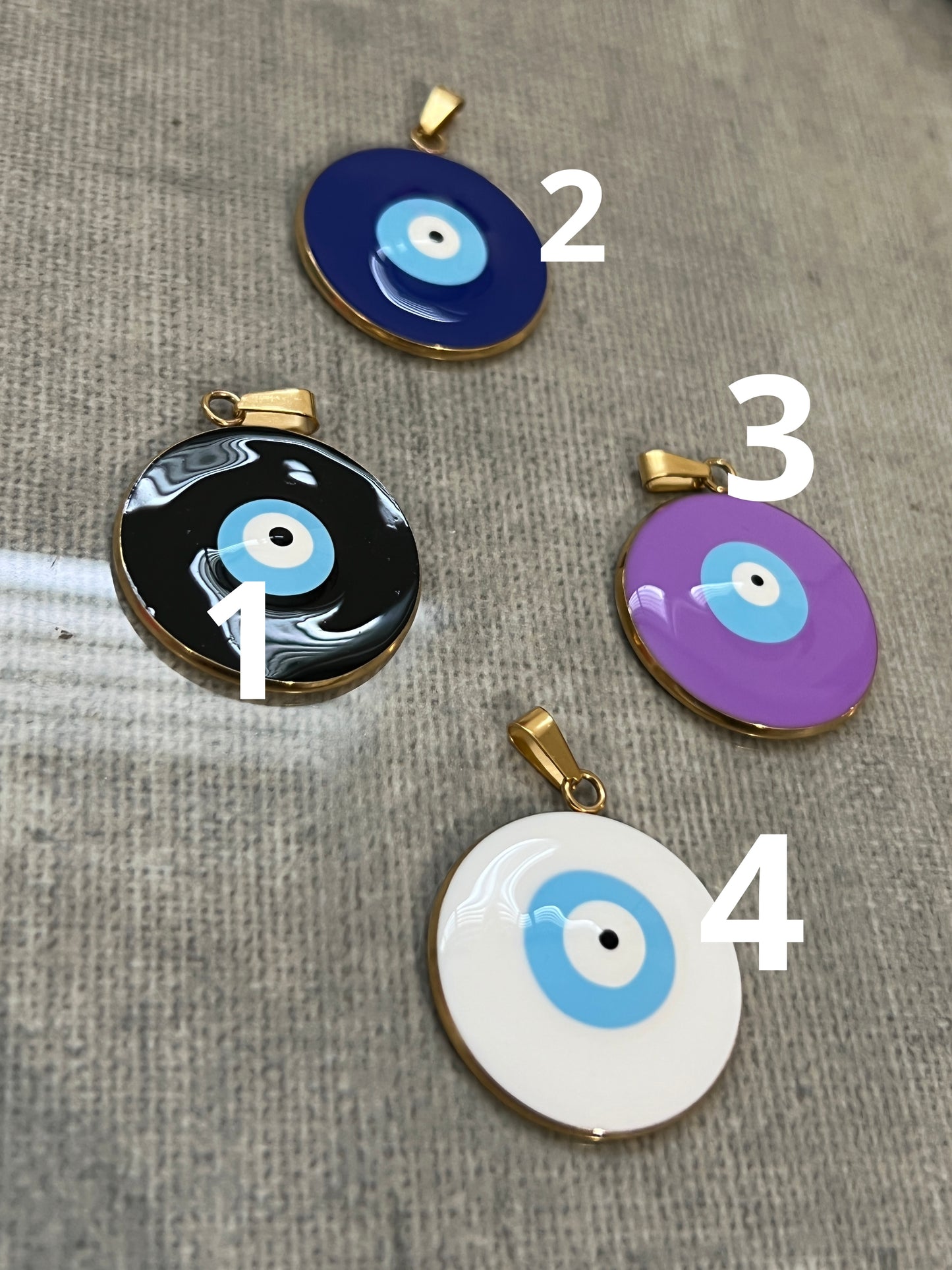 32mm Turkish eye pendant qty 1