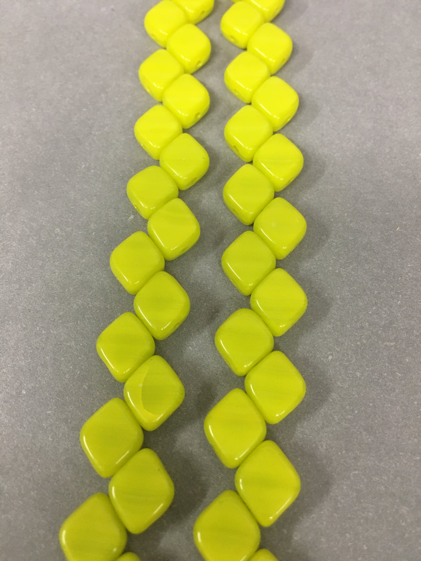 10mm Chatre Sideways 4 Hole Czech Strand / Diamante Cuadrado