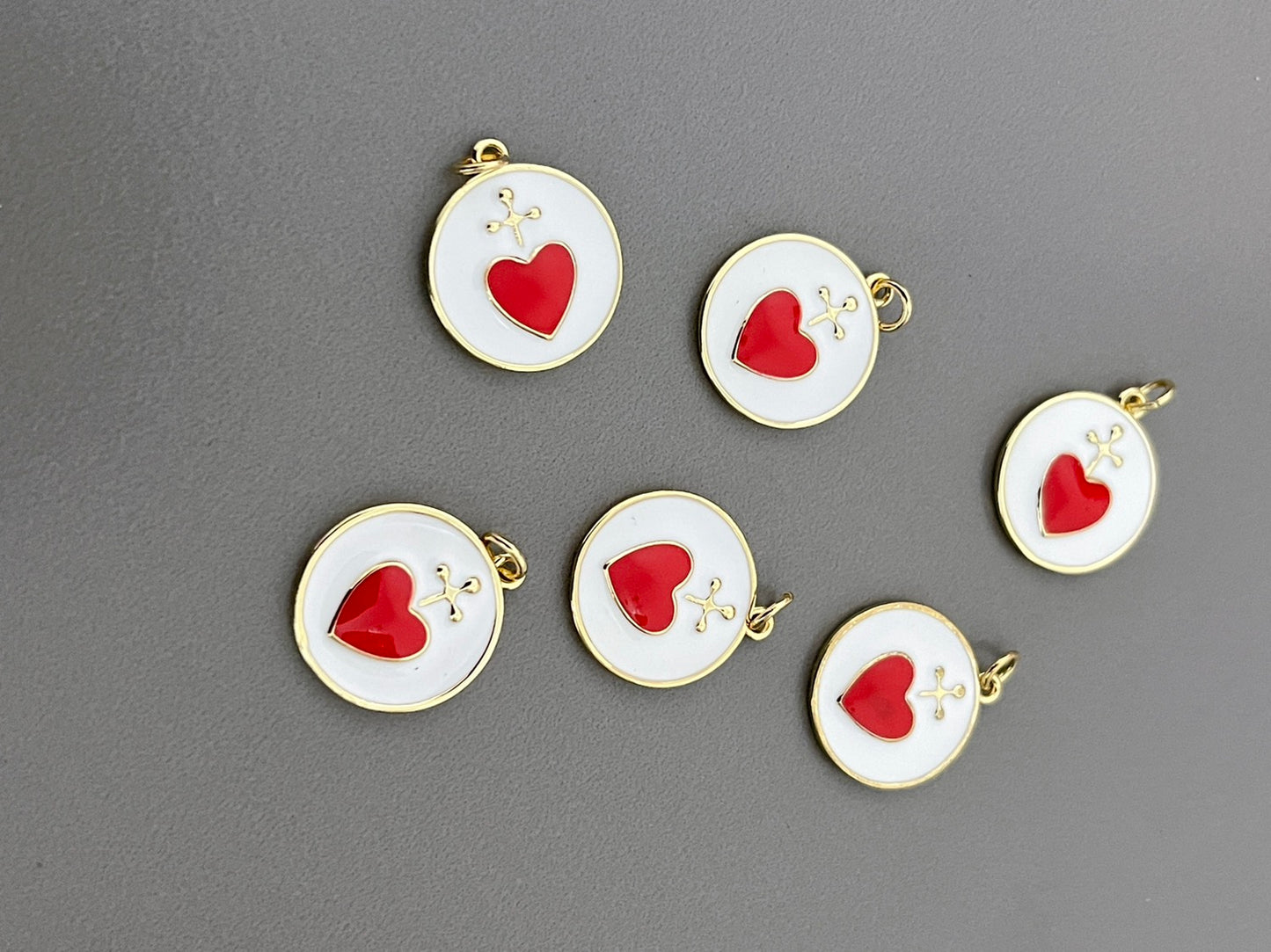 18mm Heart with Cross Qty1- 23868