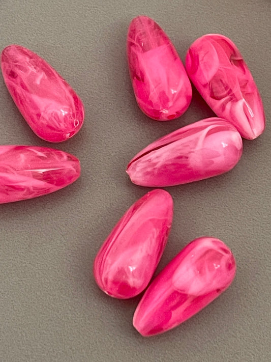 25x12mm drop hot pink resin #23221