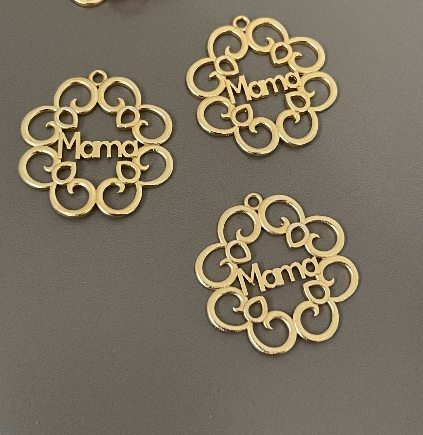 39mm Flower W/ Mama Written qty1- 22459