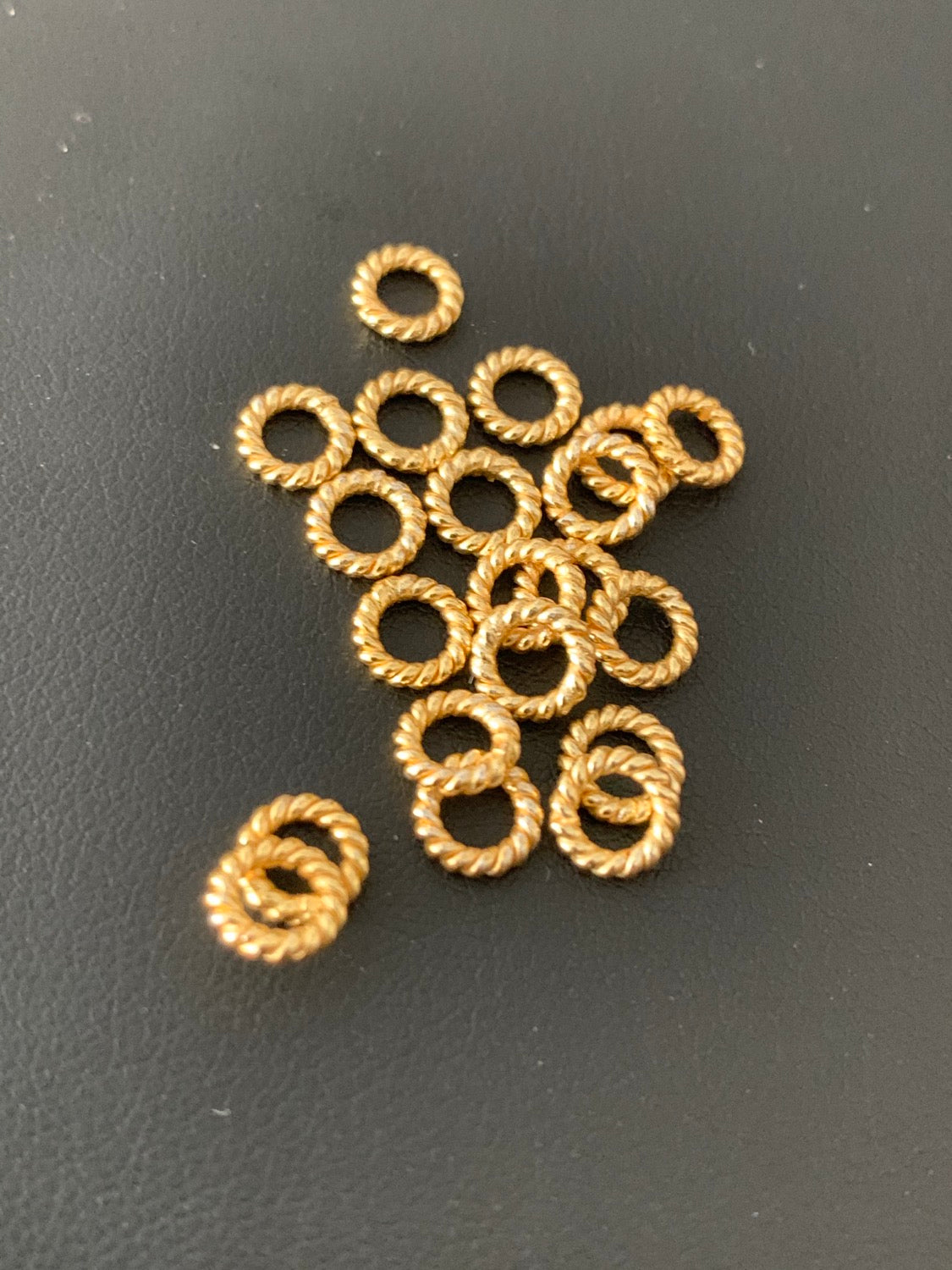 6mm closed fancy closed jumpring qty 20- argolla cerrada 14723
