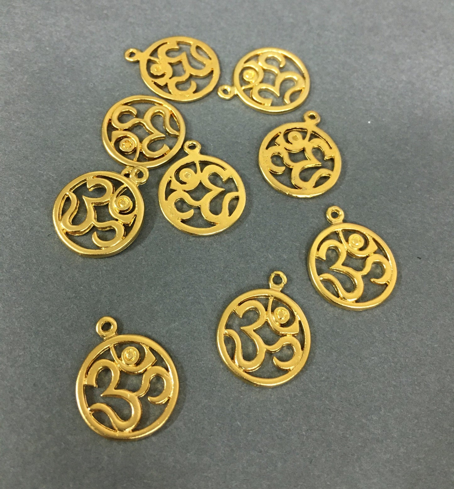 10mm Om Symbol / Simbolo 23047