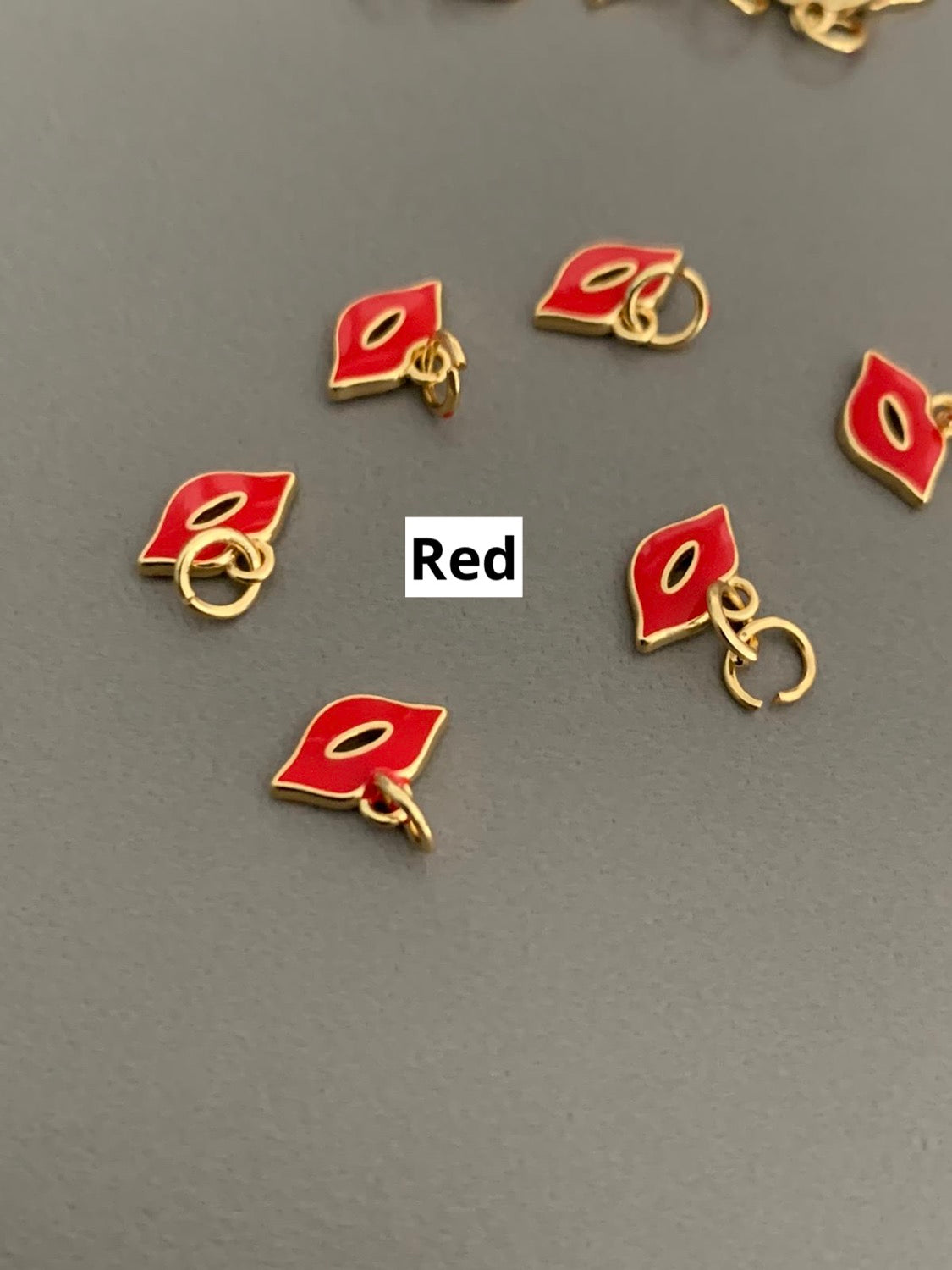 11mm Mini Lips Qty 1 / 21674