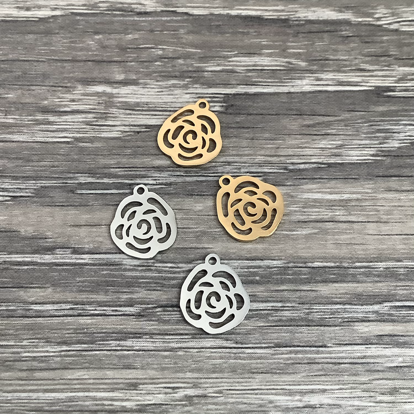 14x13mm Hollow Flower Charm Qty1- 22882