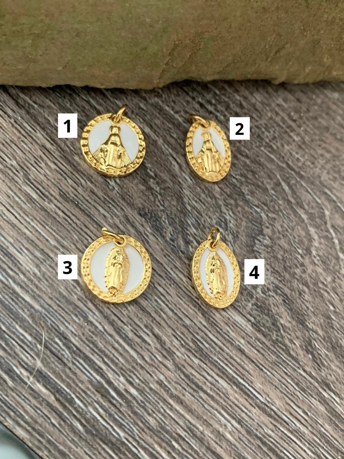 14mm Religious Image Pendant with White Qty 1 /1-20770/2-20771/3-20772/4-20773