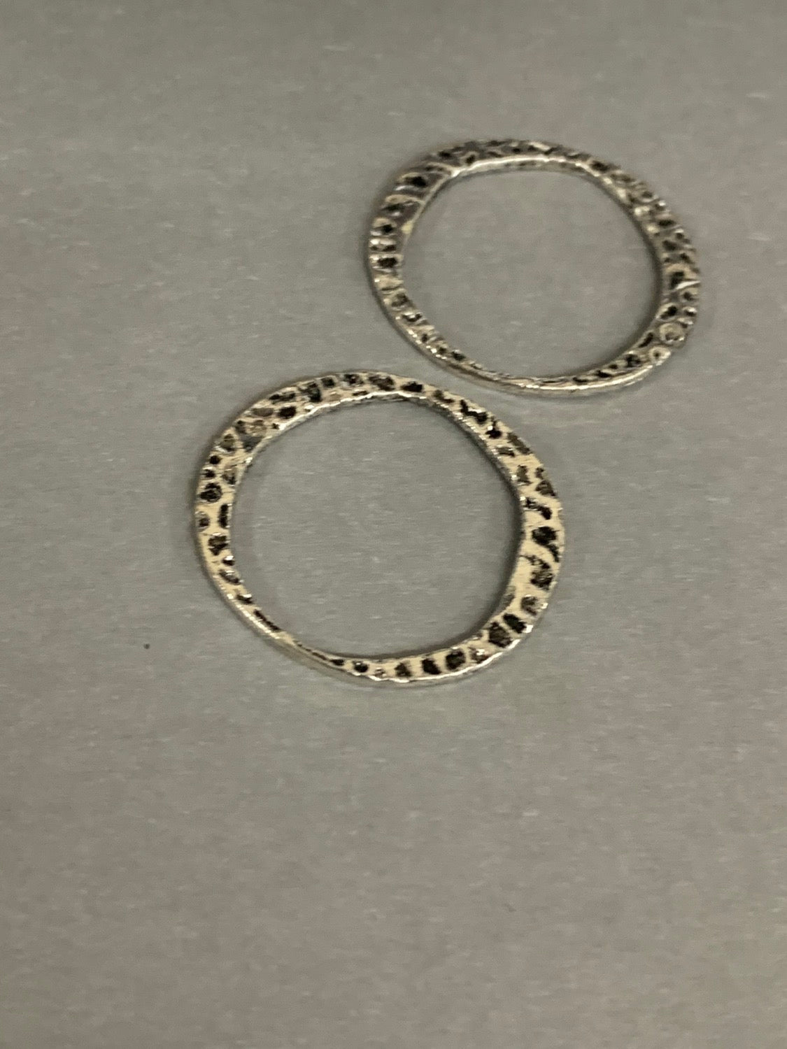 28mm Irregular Ring Hammerred Qty 2