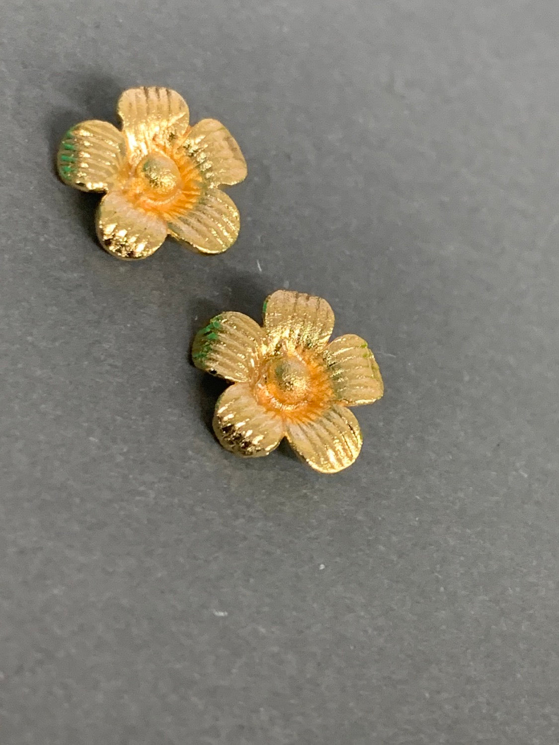 5 petal flower with lines Qty 2 / Flor-9356