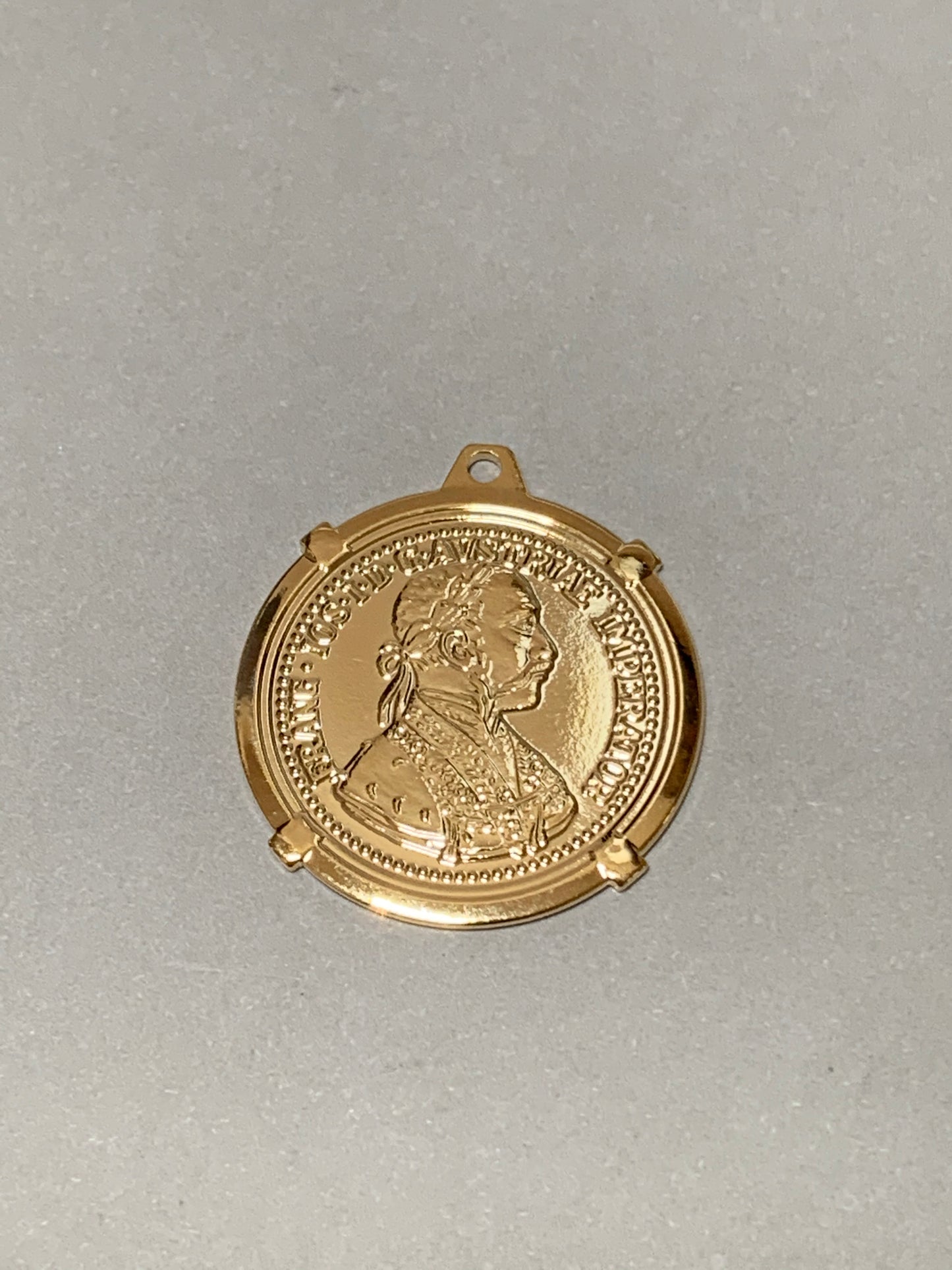 29mm Moneda Gold