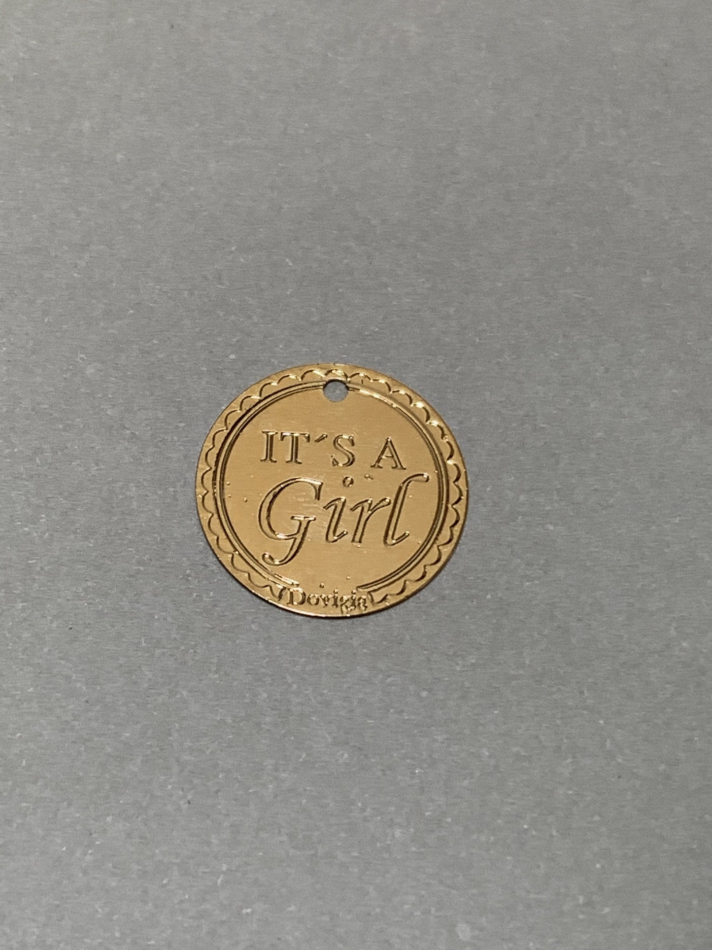 It's a Girl Pendant / Niña