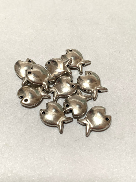 14mm Fish Silver Qty 10 / Pez Plateado