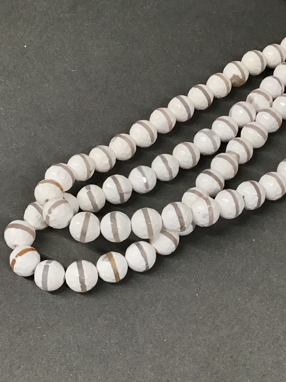 10mm Agate with Line Tibetan / Agata