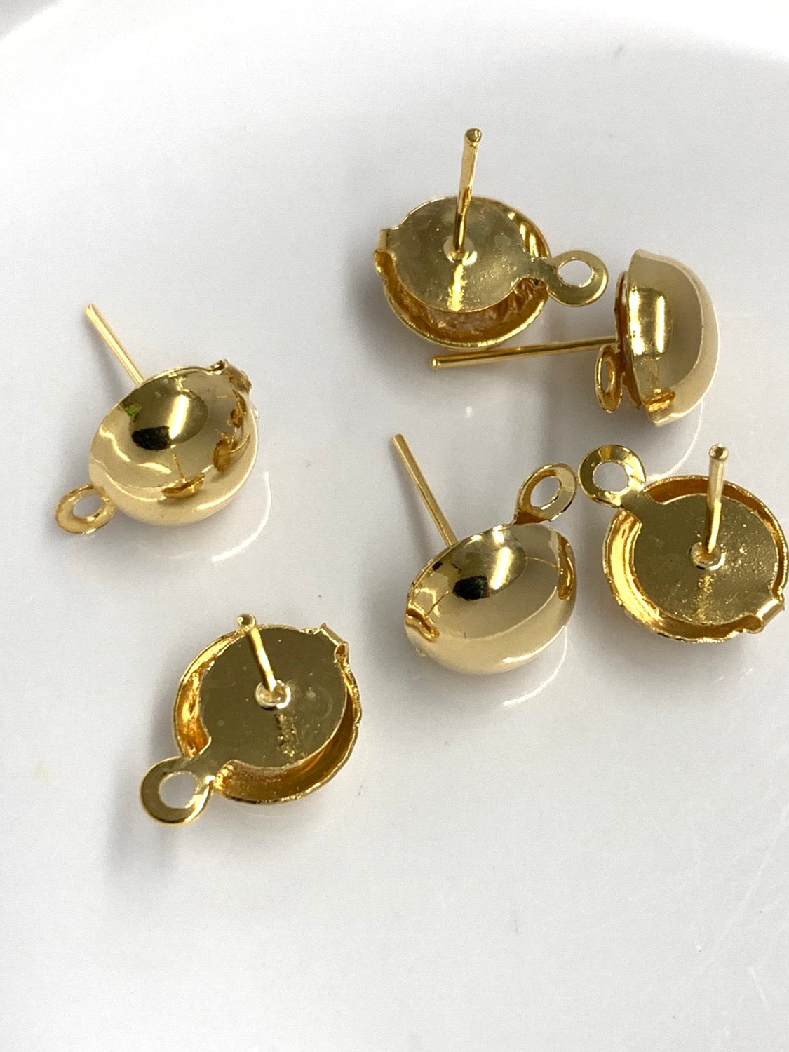 13x10mm round post durable with loop 1 pair 20528