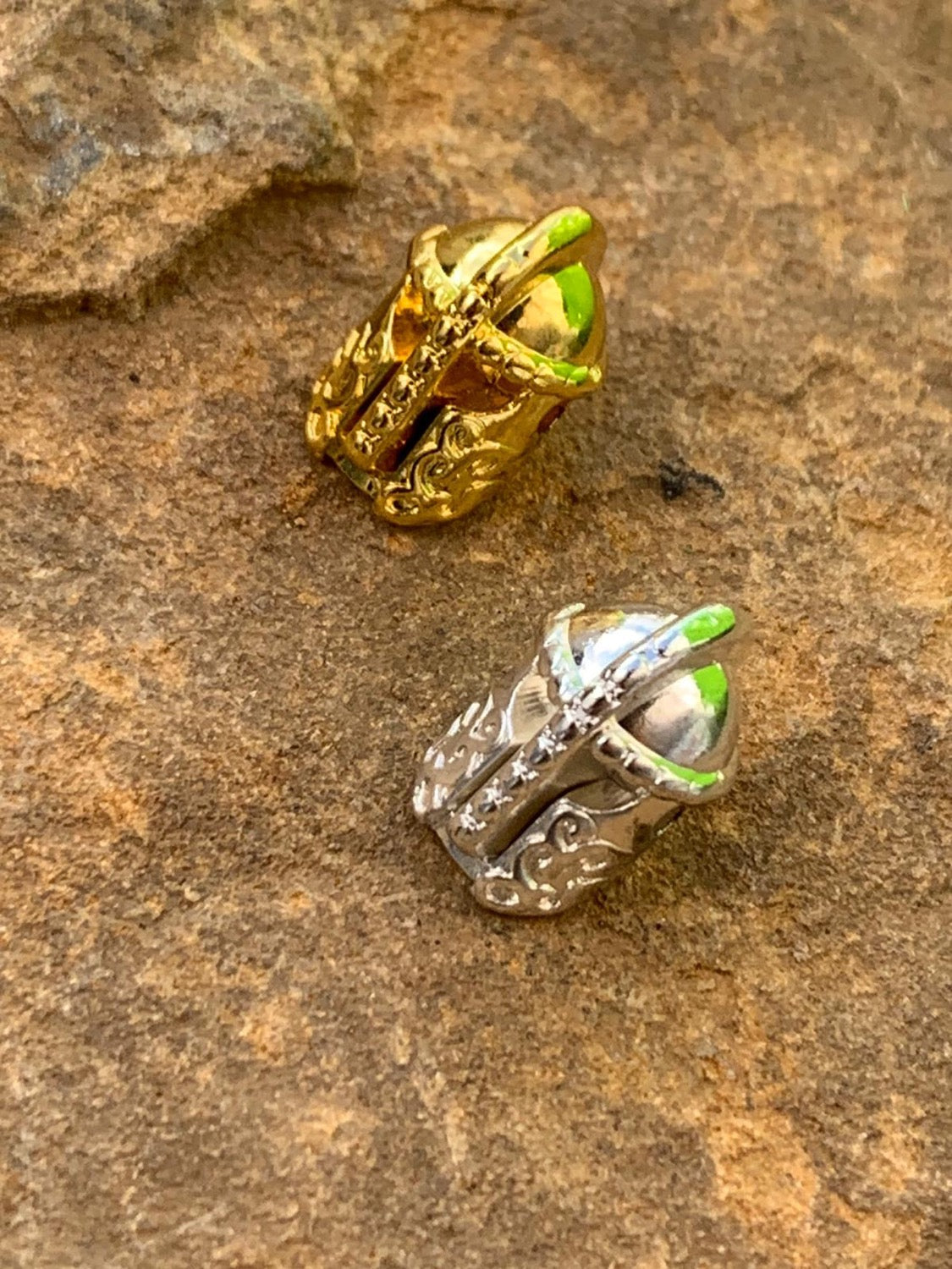 10x 12mm Helmet Qty 1 / 21063/21064