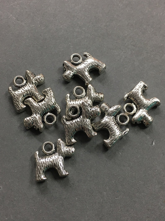 12mm Dog Silver Qty 8 / Perro