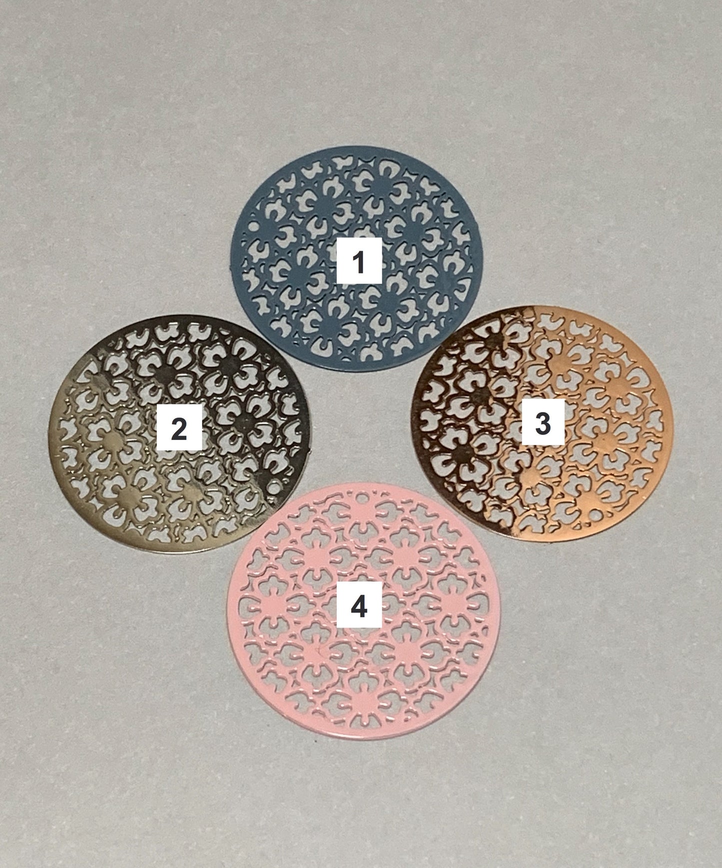 30mm Round Multi Flower Qty 2 / Circulo Multi Flores 16378