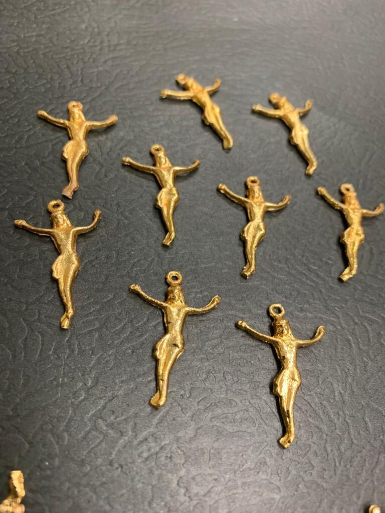 30mm Jesus charm Qty 1 / 17781