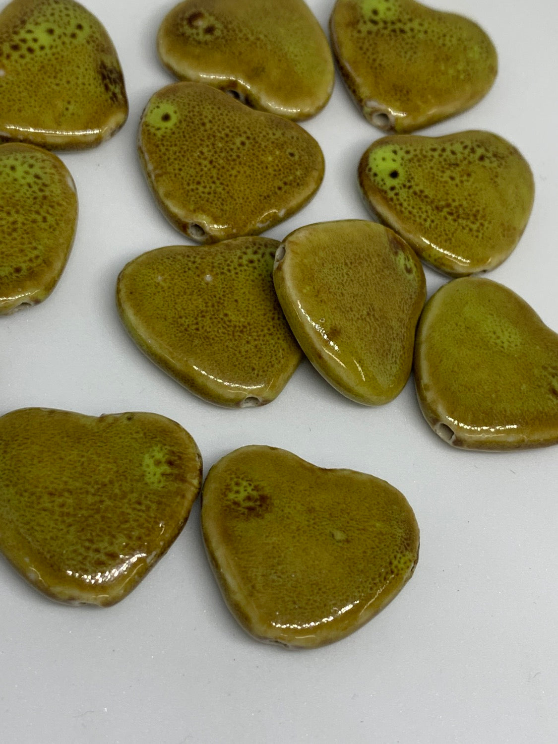 26mm Ceramic Hearts Qty 1 /20234