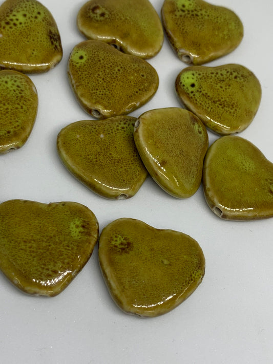 26mm Ceramic Hearts Qty 1 /20234