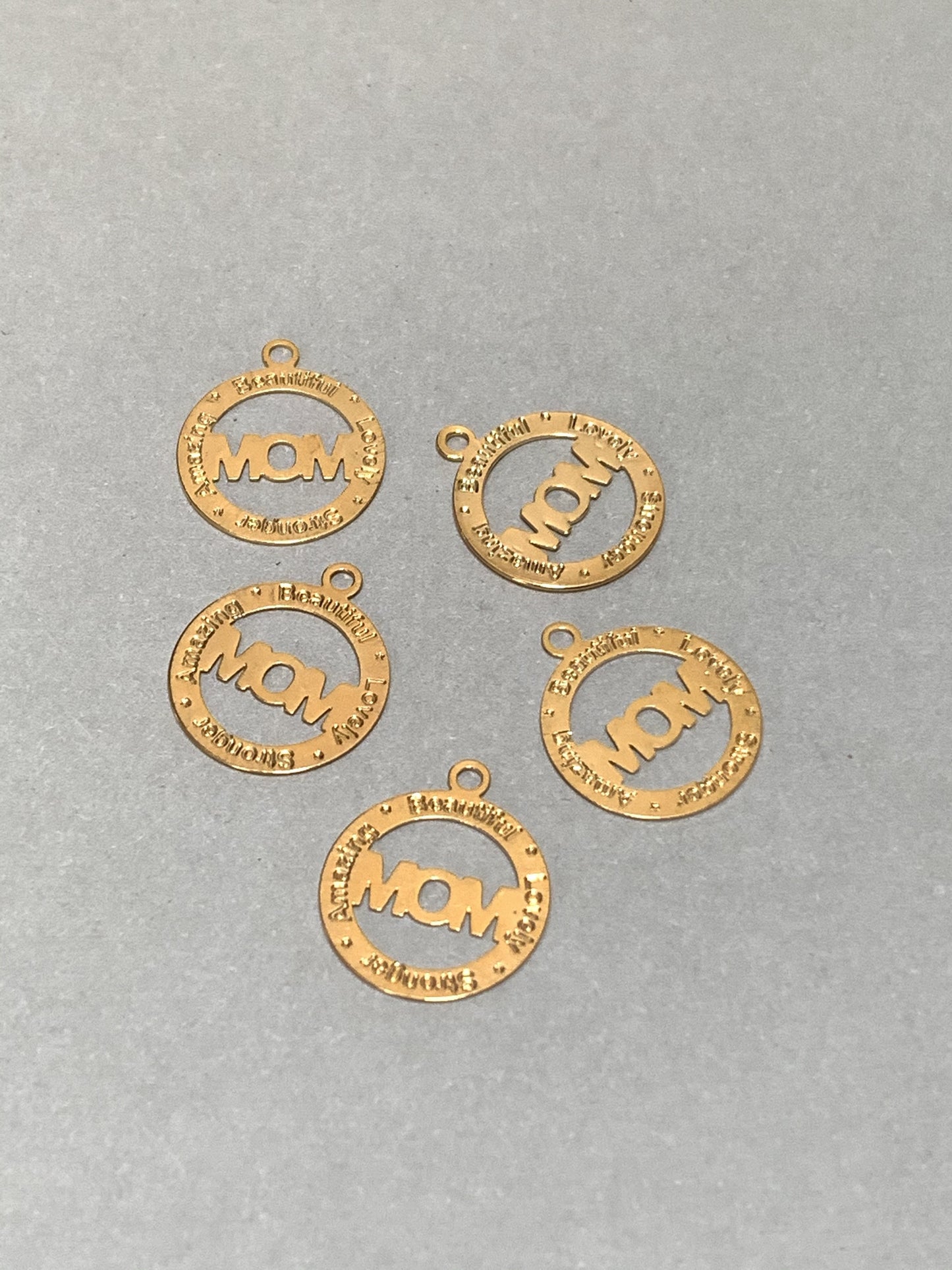 18mm Mom inside Circle Gold Qty 5-14174