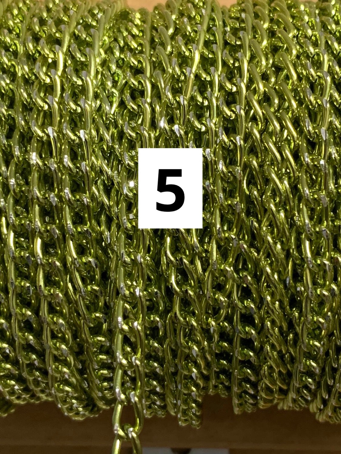 Different acolors Chain aluminum 1 yard 20022