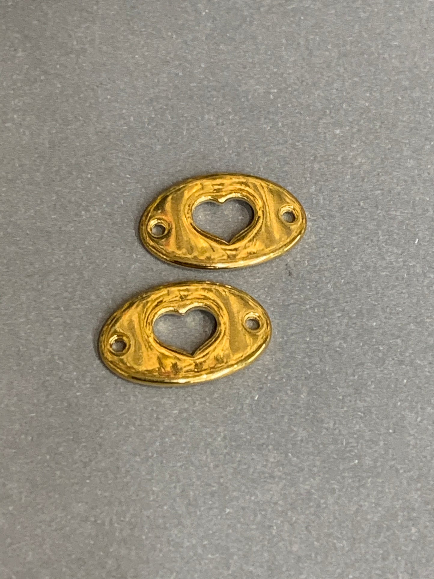 20mm Heart Connector Qty 2 / Corazón- 15274