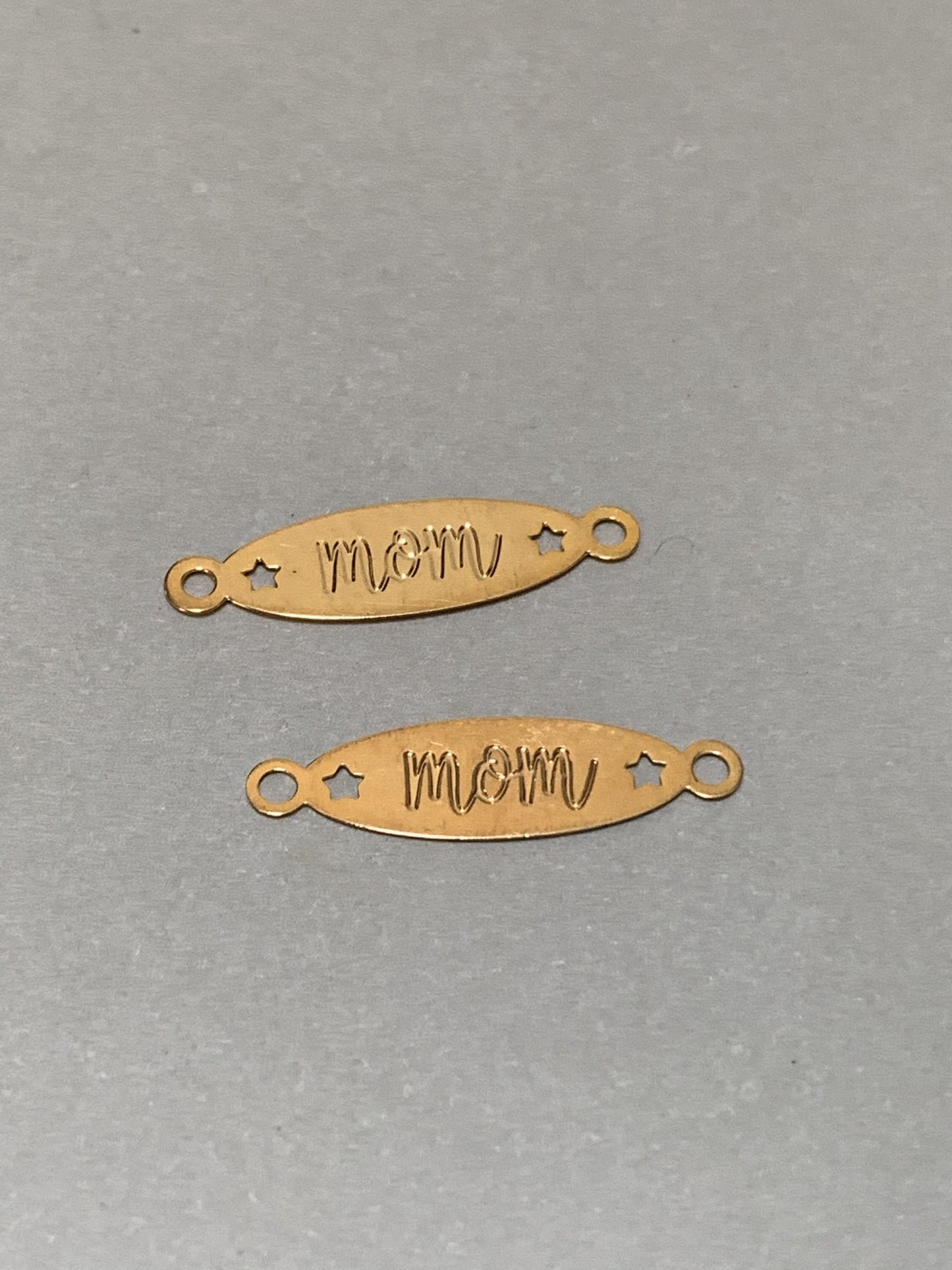 22mm Mom with Star Qty 2 15603