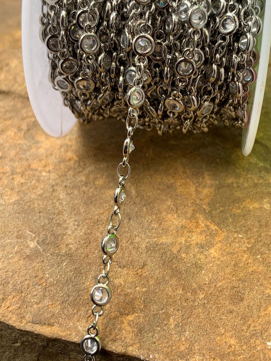 Zirconia round clear chain silver per feet 21066