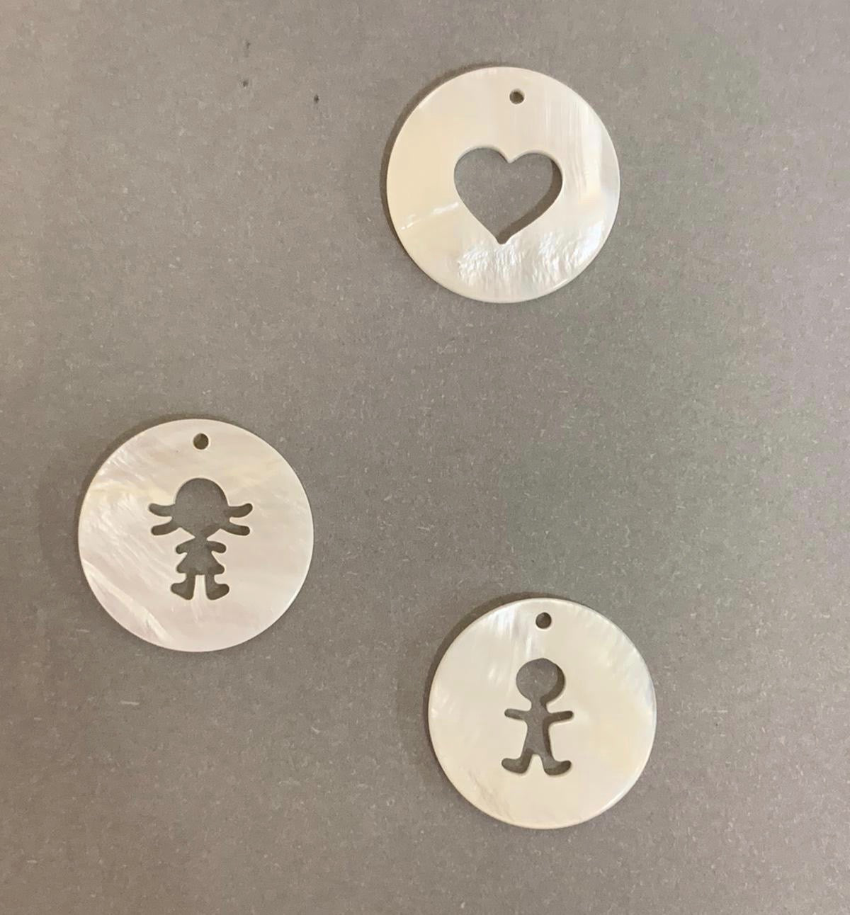 Shell Plaque with Heart, Girl or Boy / Placa Nacar con Corazon, Niña o Niño