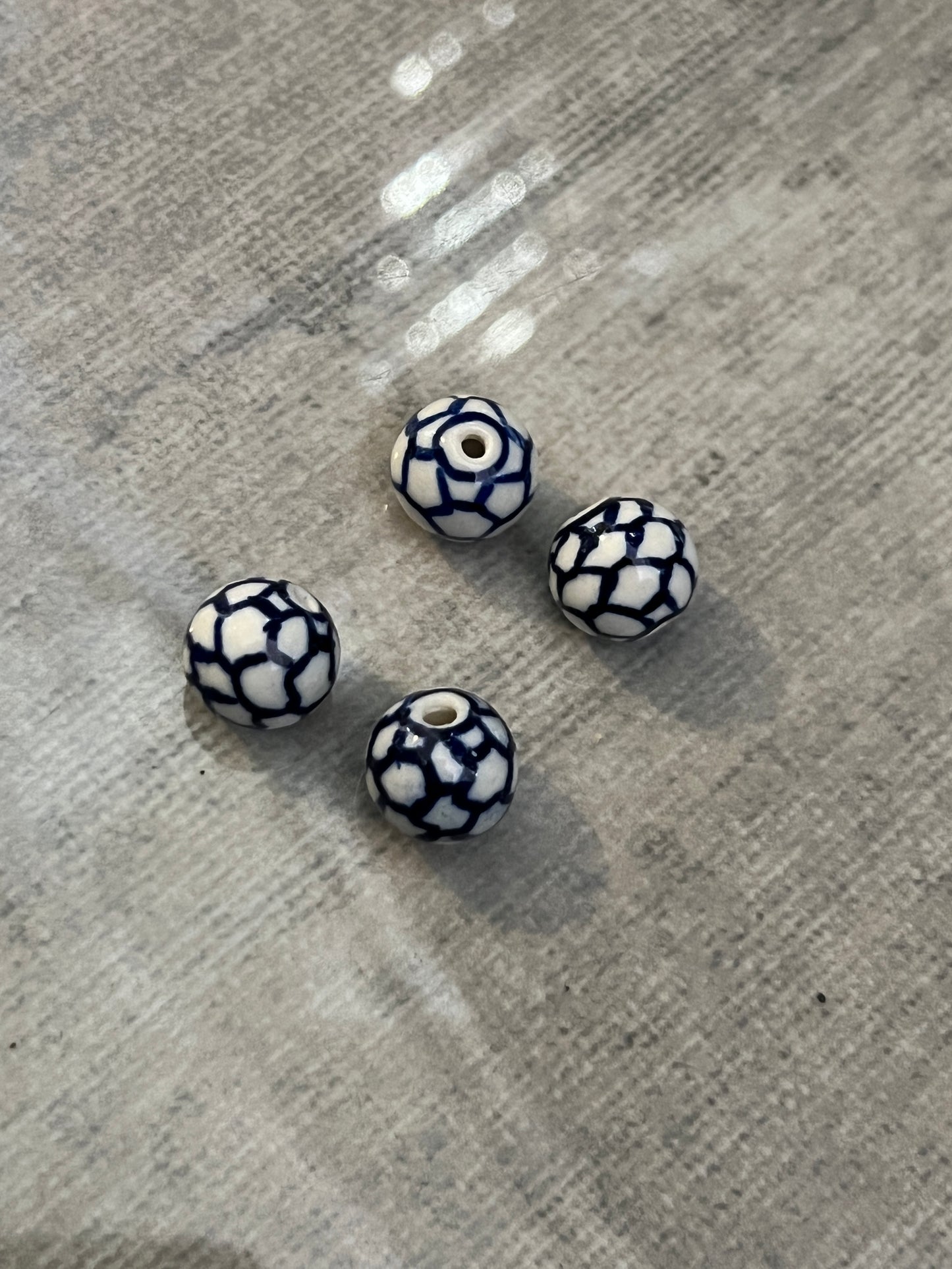 13mm Ceramic Zebra Qty4- 25045