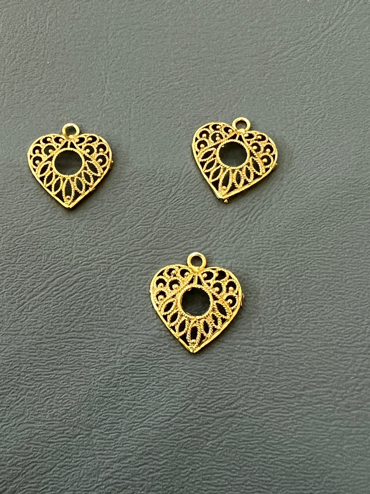 23mm Flower Heart GC Qty1- 25463